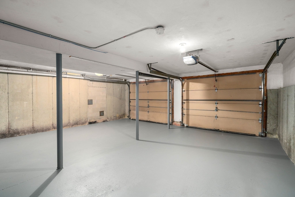 11 Eastmount Rd