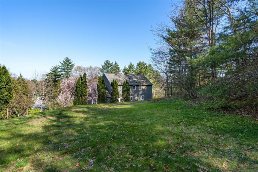 11 Eastmount Rd