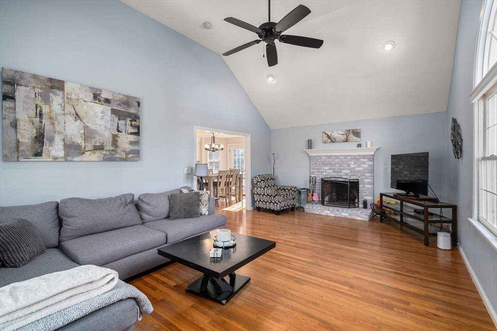 11 Eastmount Rd