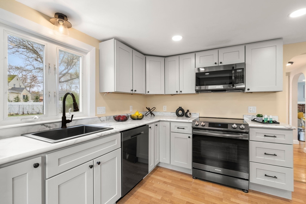 74 Sunnyside Rd