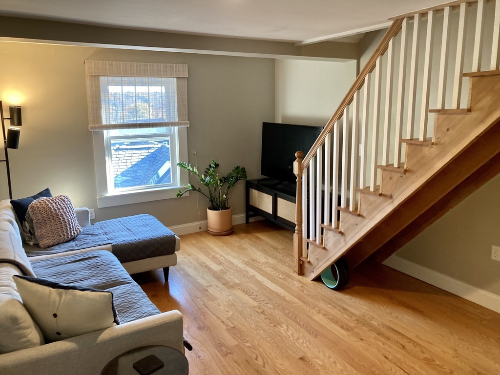 31 Hill Ave # 31