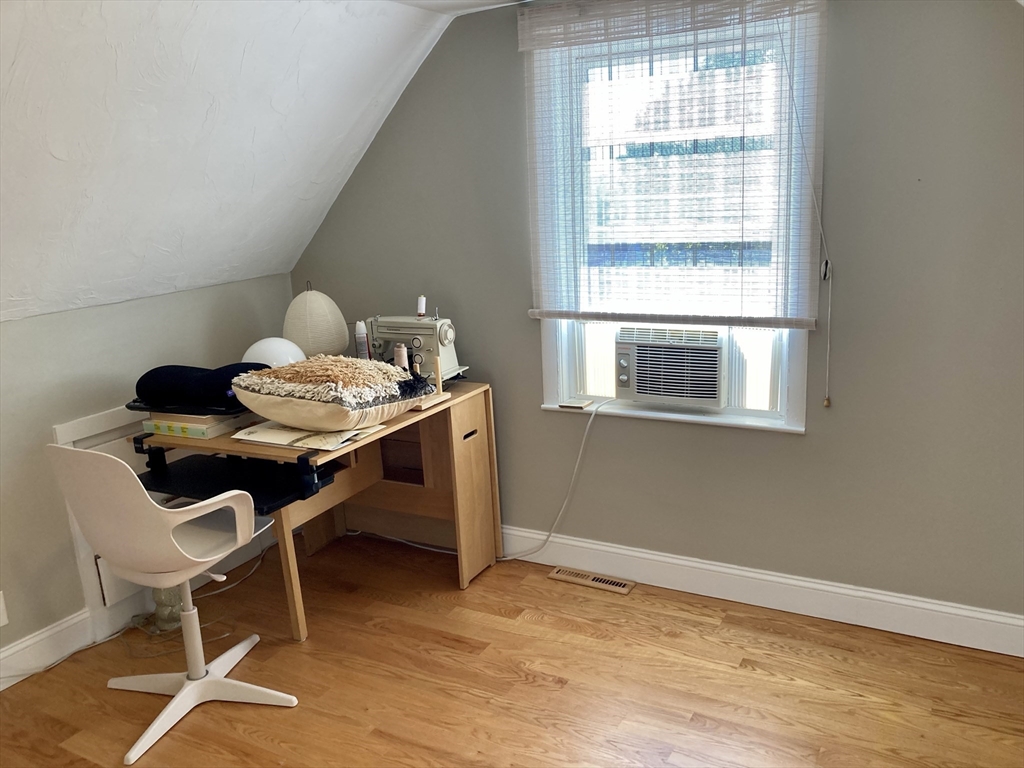 31 Hill Ave # 31