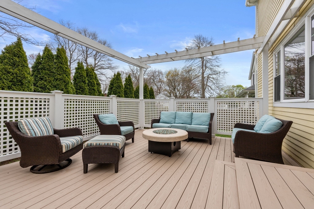 36 Bayley St