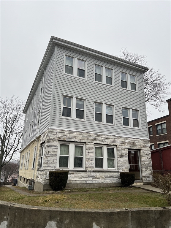 4357 Washington # 2