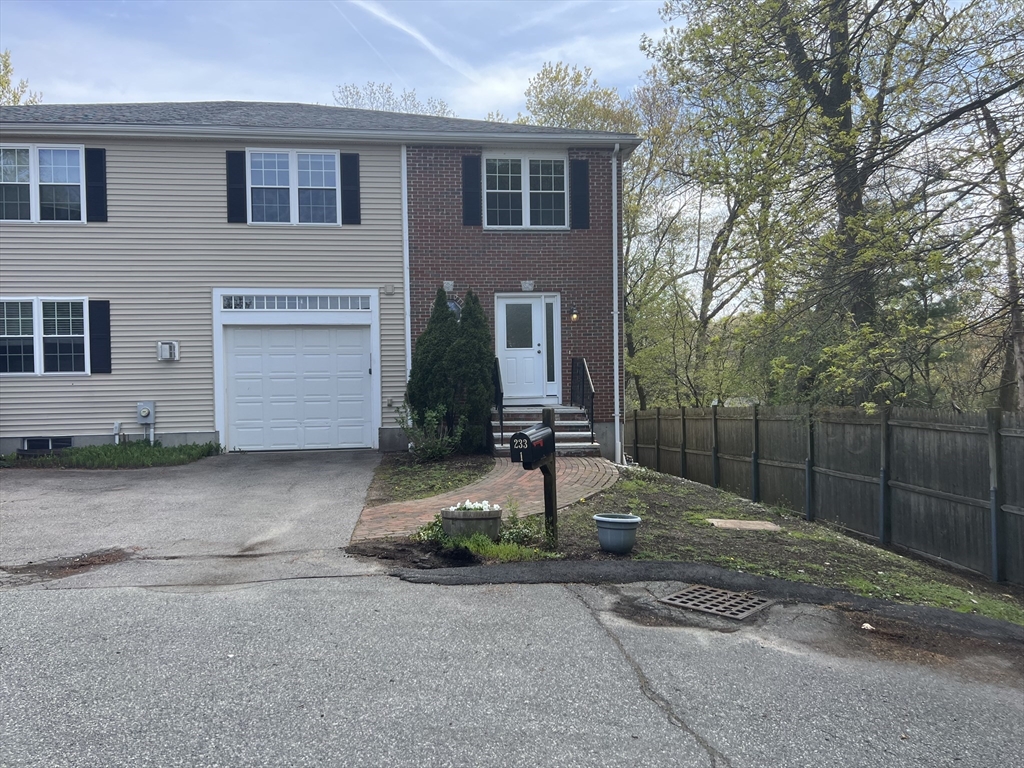 233 Saint Mary St # 10