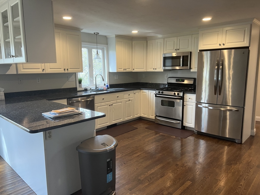 233 Saint Mary St # 10