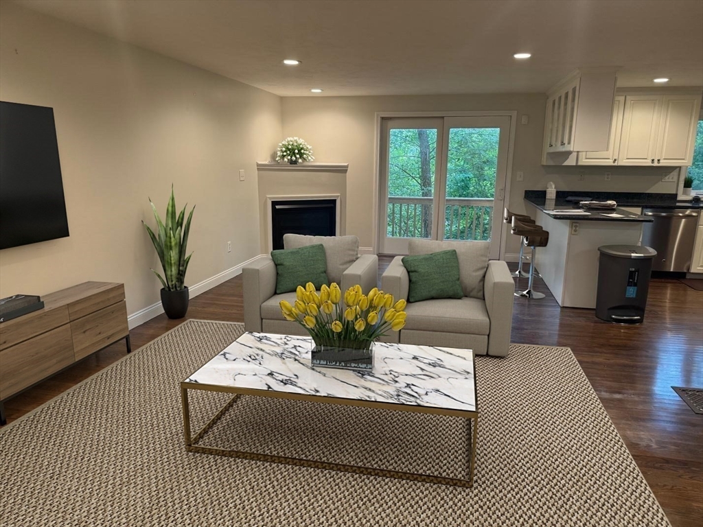 233 Saint Mary St # 10