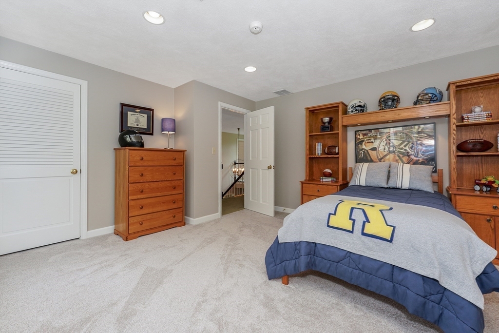9 Onondaga Lane