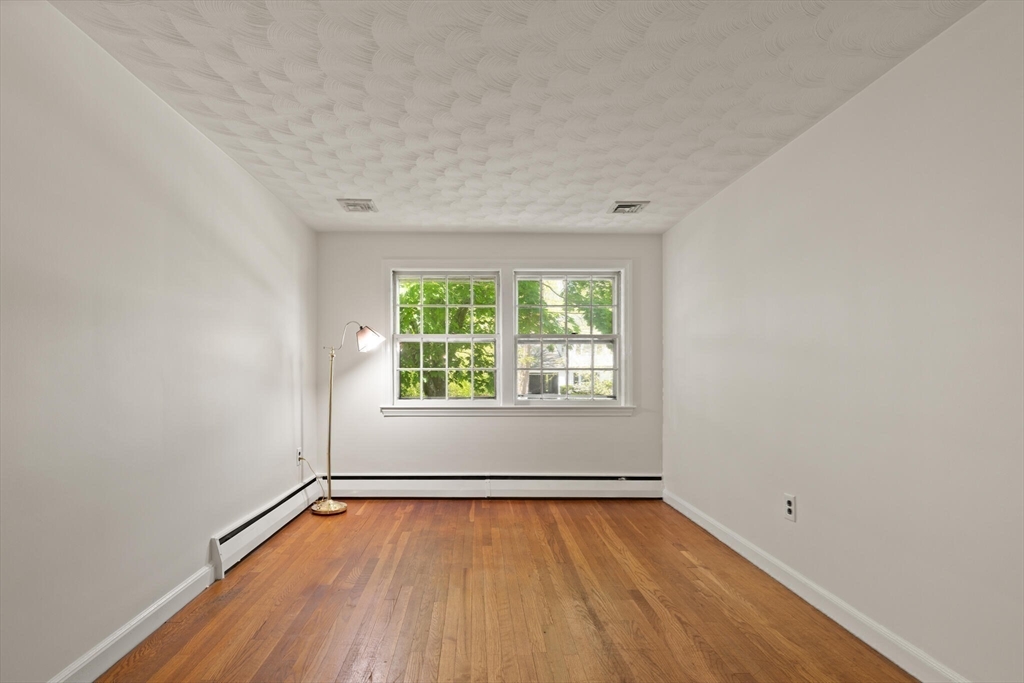 34 Ridgewood Road