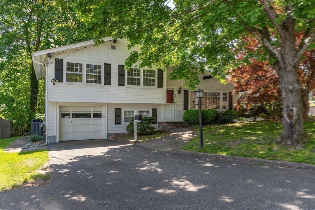 34 Ridgewood Road