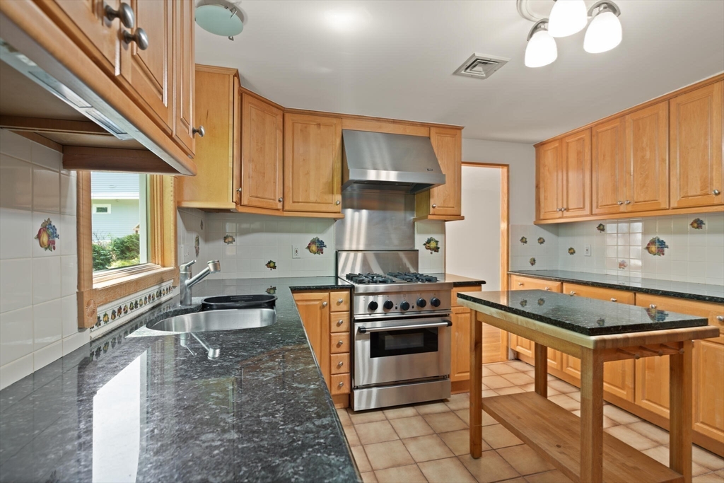 34 Ridgewood Road
