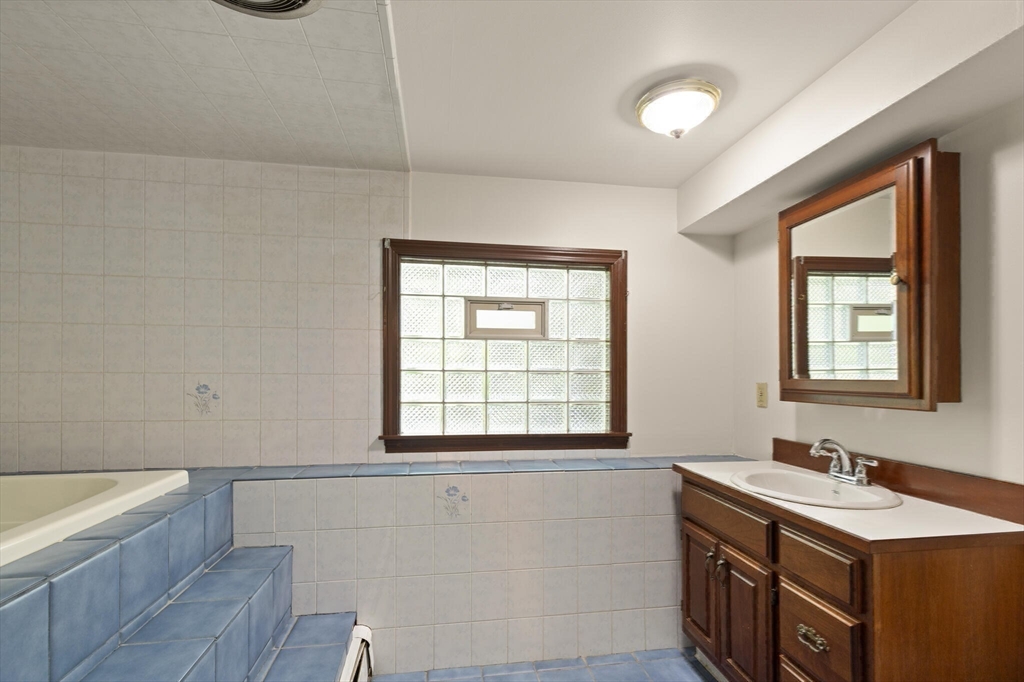 34 Ridgewood Road