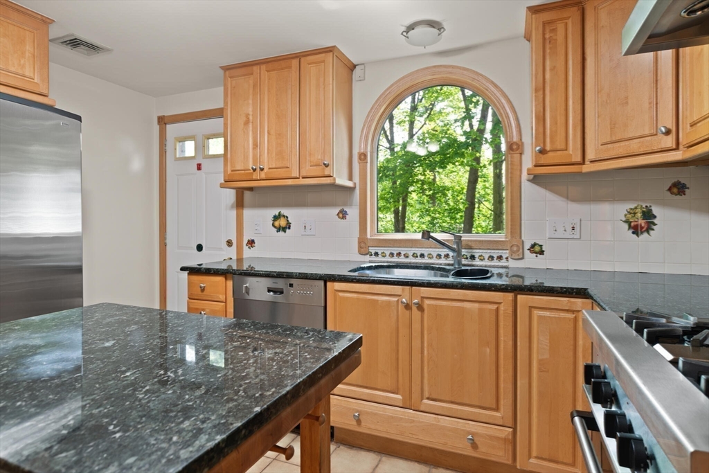 34 Ridgewood Road