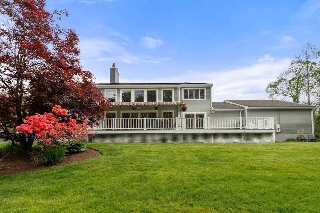 10 Hickory Dr