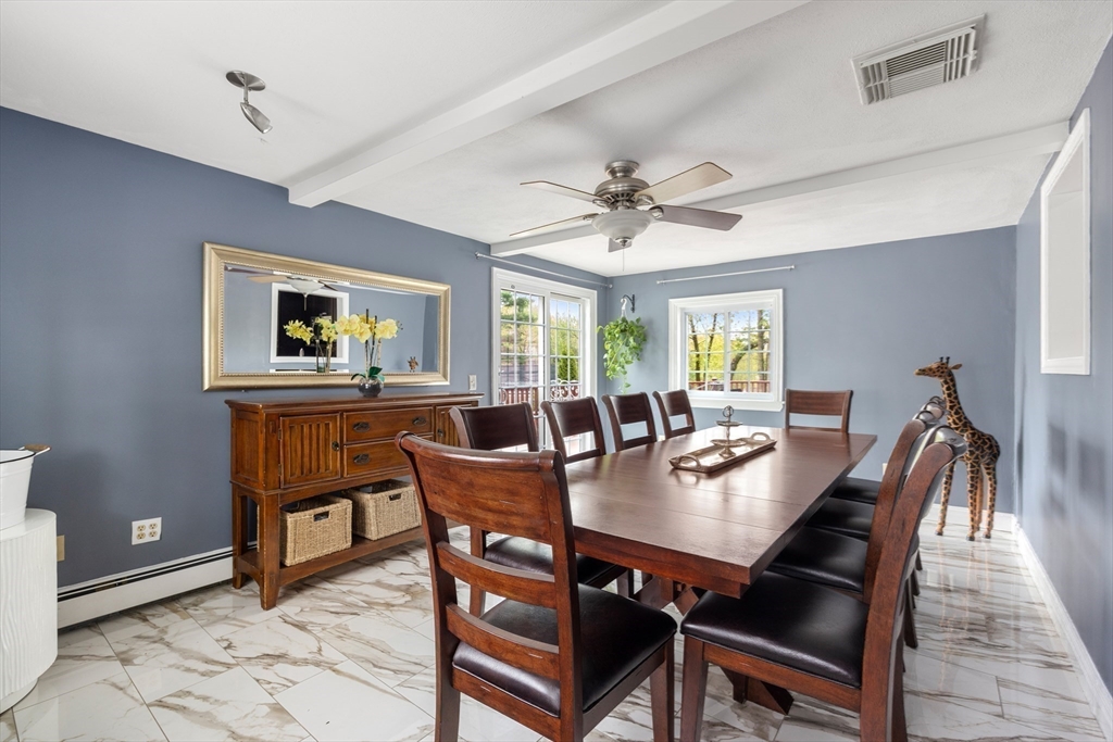 51 Howland Rd