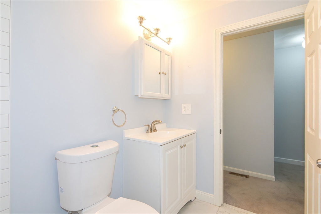 81 B Grew Ave Unit: IX4