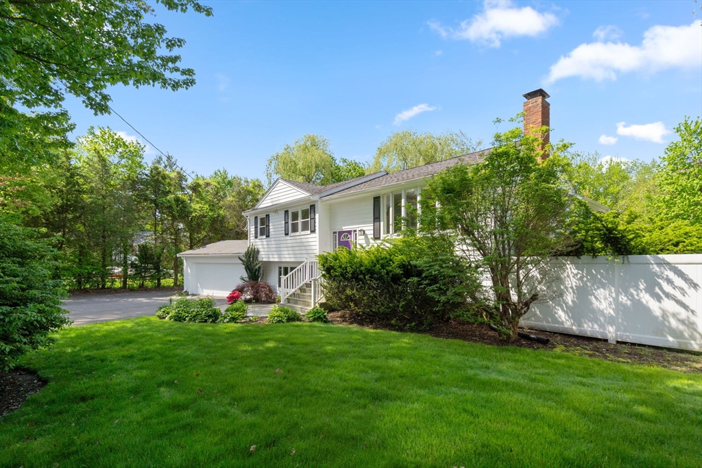 255 Sumner