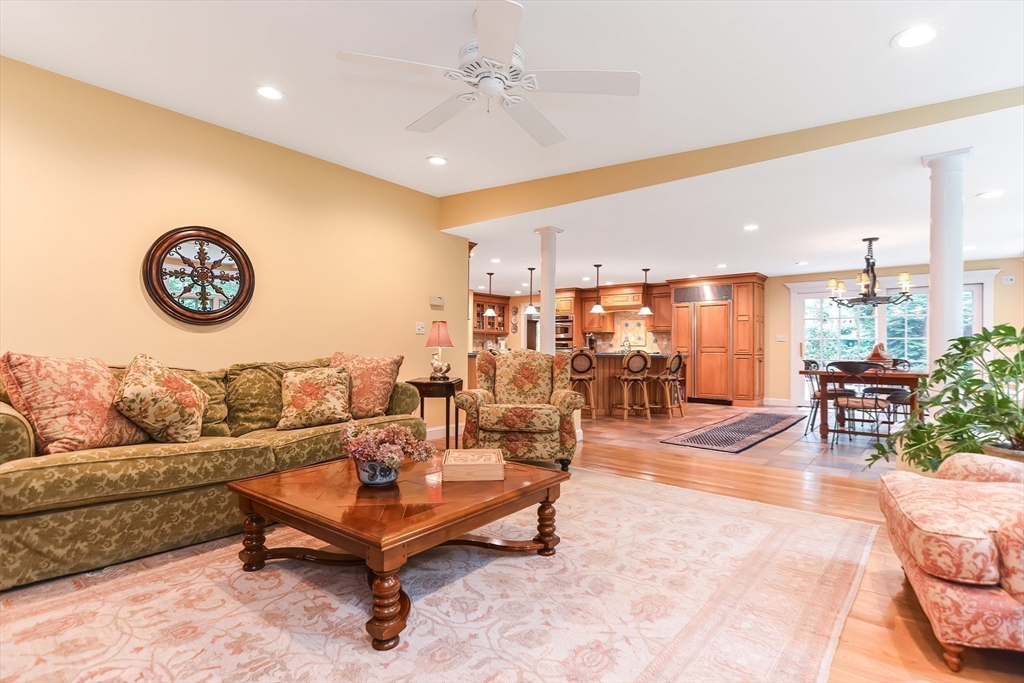 49 Margery Ln