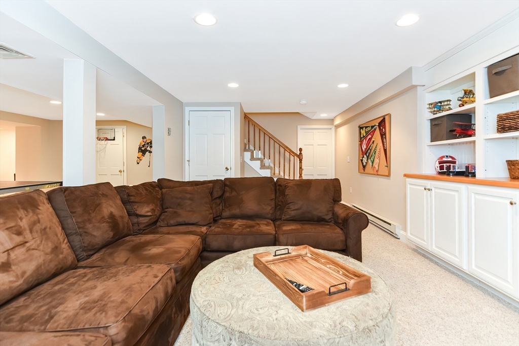 49 Margery Ln