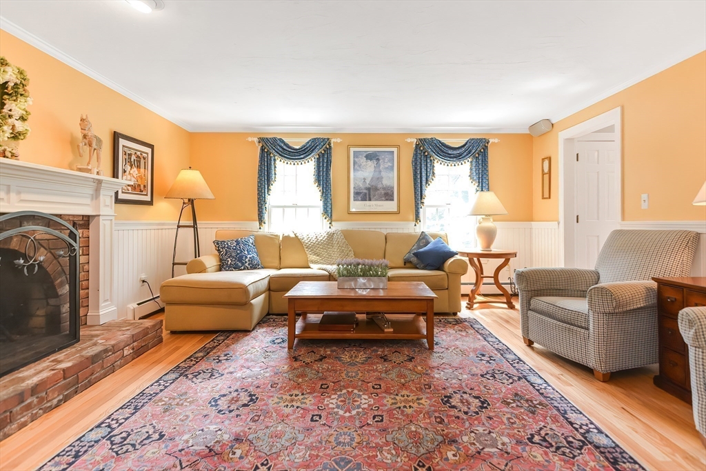 49 Margery Ln