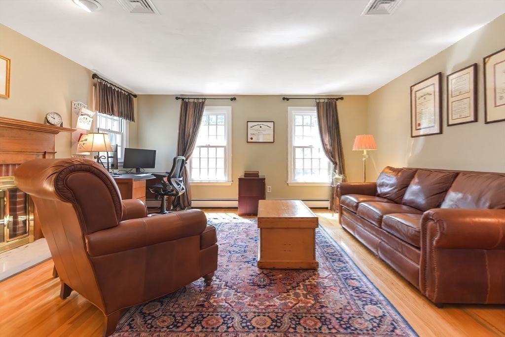 49 Margery Ln