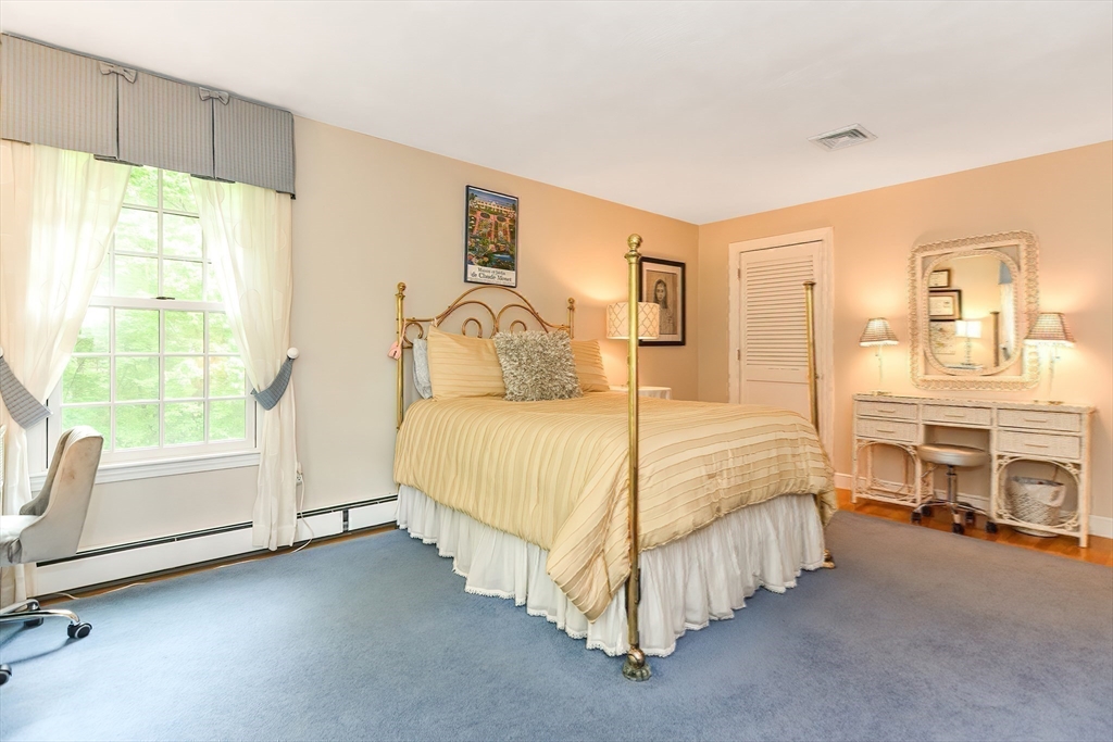 49 Margery Ln
