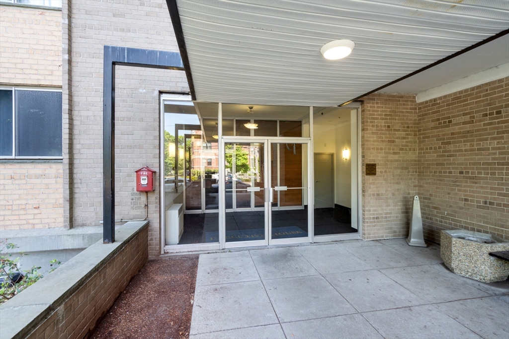 1025 Hancock Street # 7D