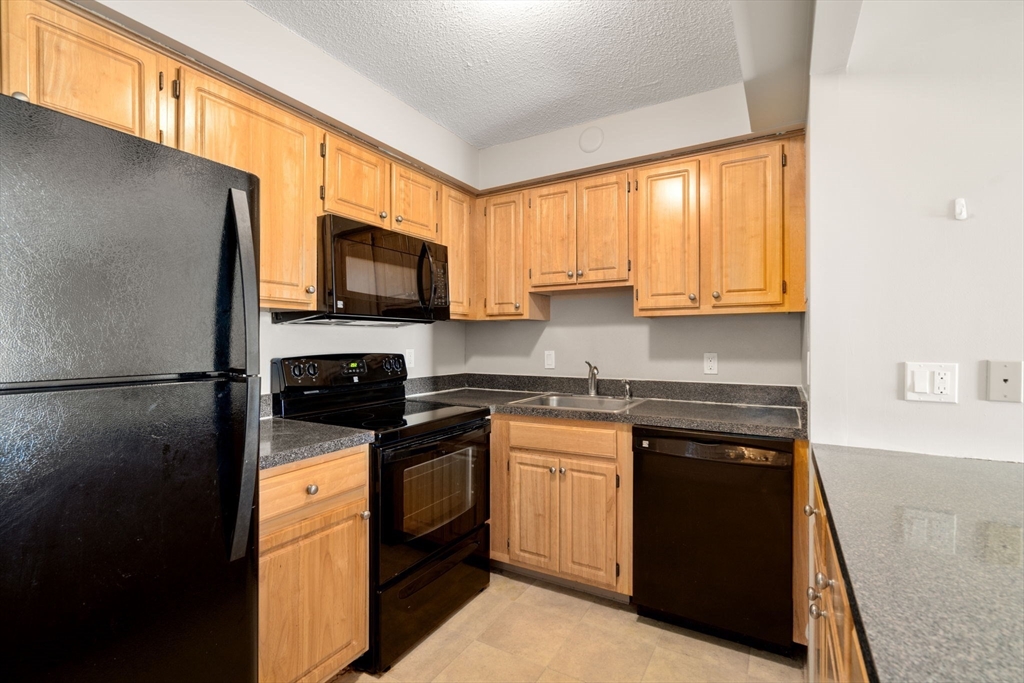 1025 Hancock Street # 7D