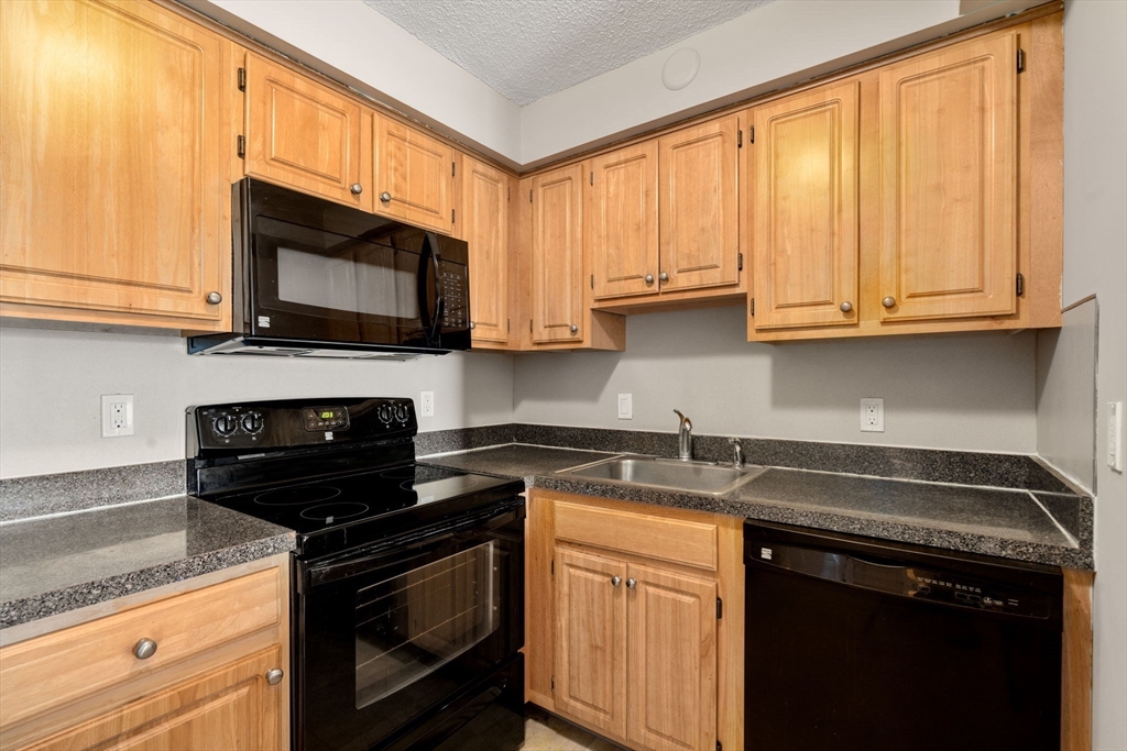1025 Hancock Street # 7D