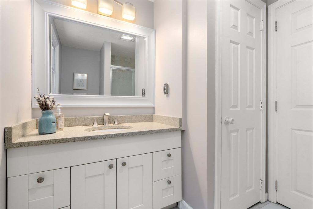 22 Longmeadow