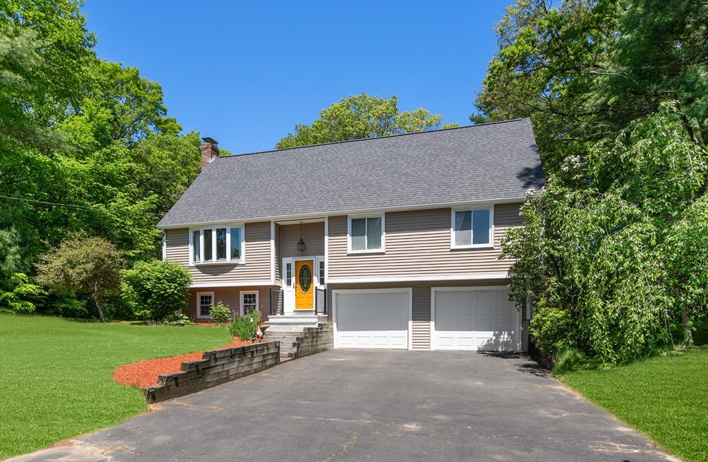 22 Longmeadow