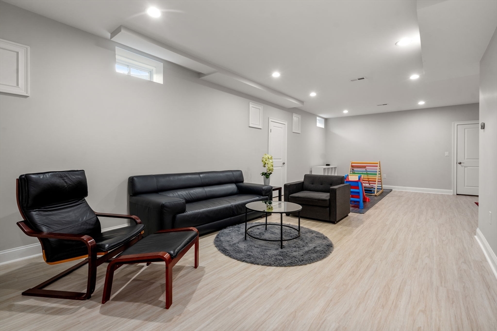 5 Stoneridge Way # 5