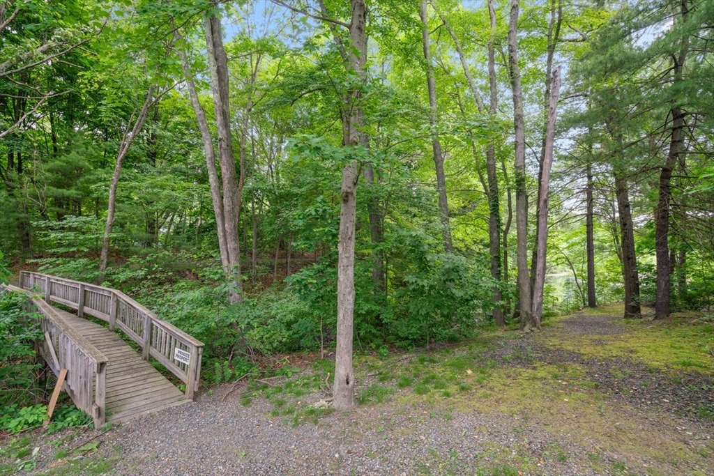 304 Centre Ln # 304