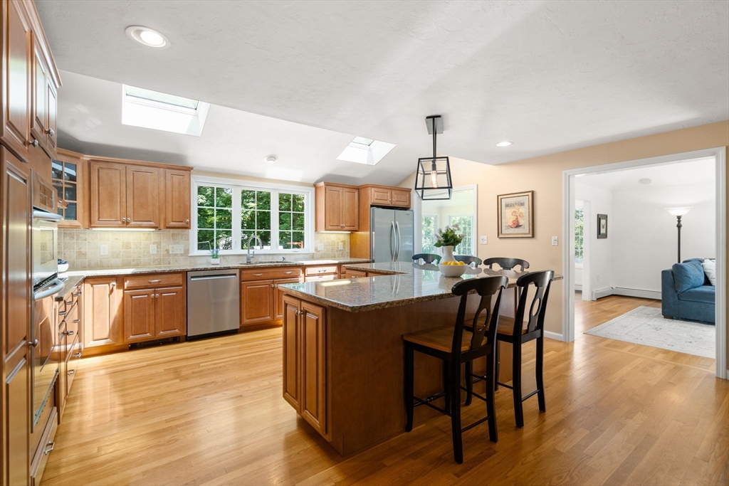18 Indian Hill Rd