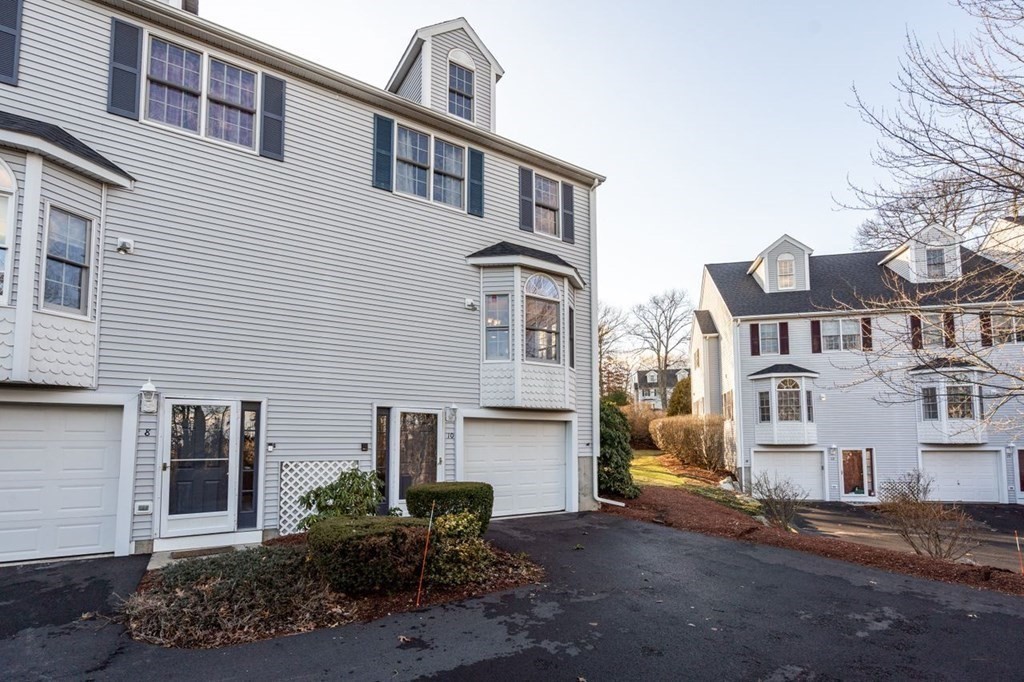 10 Sunnyside Dr # 10