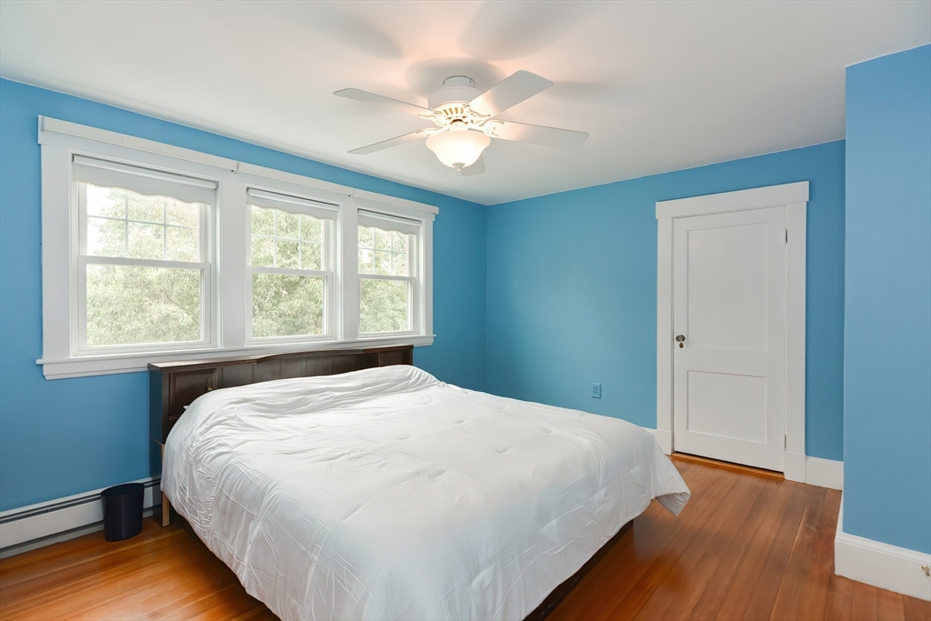 33 Riverside Pl