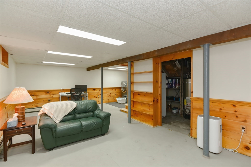 33 Riverside Pl