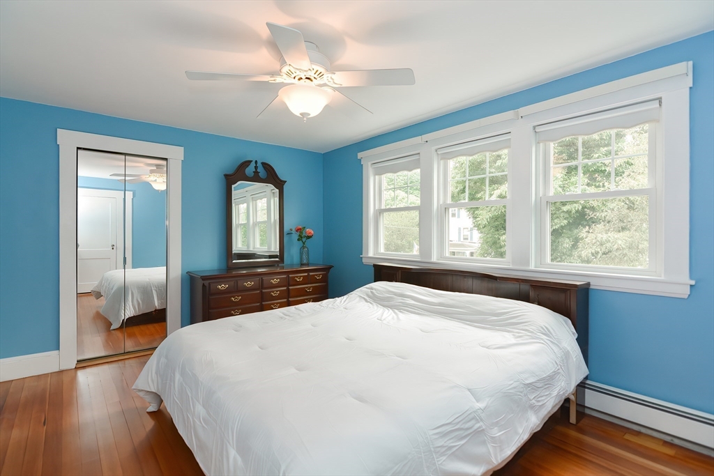 33 Riverside Pl