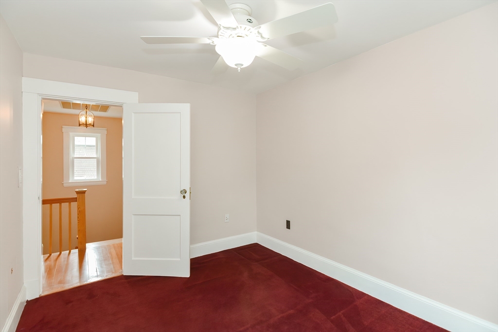 33 Riverside Pl