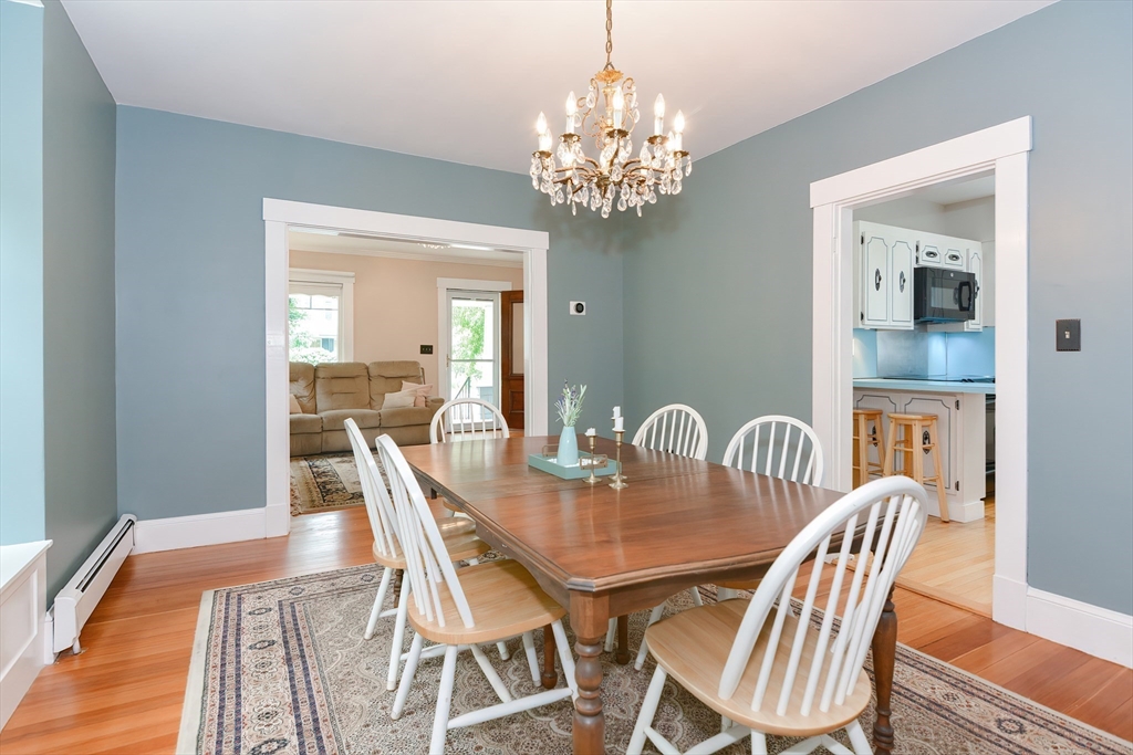 33 Riverside Pl
