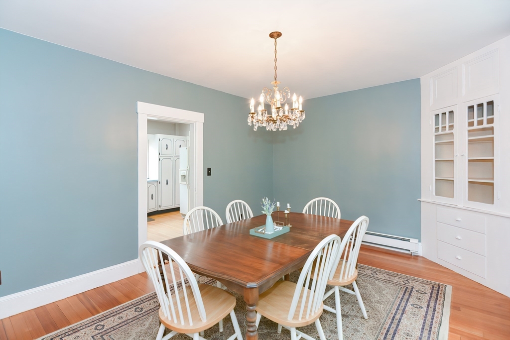 33 Riverside Pl