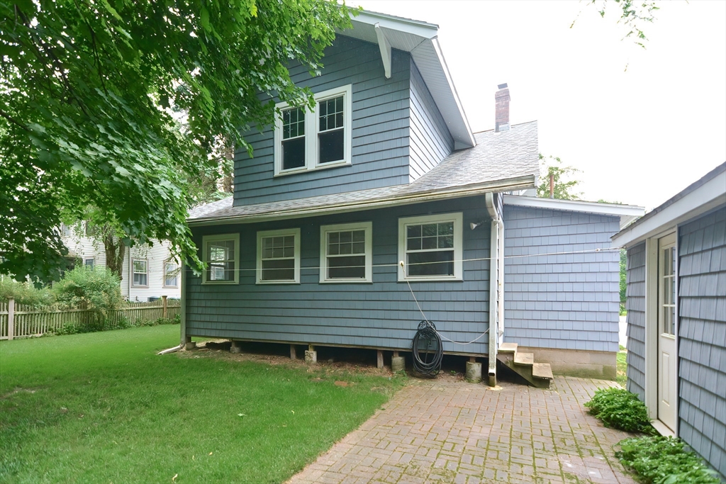 33 Riverside Pl