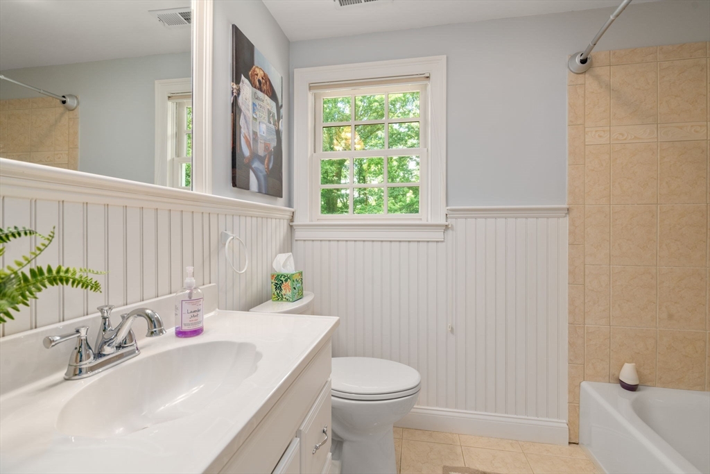 143 Country Lane