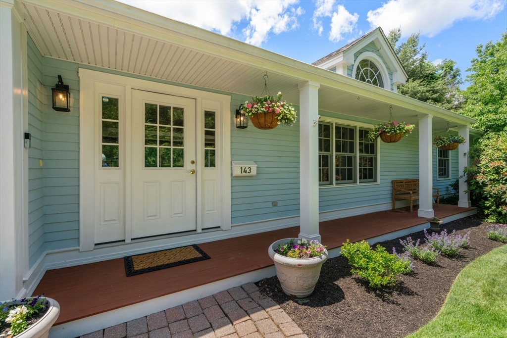 143 Country Lane