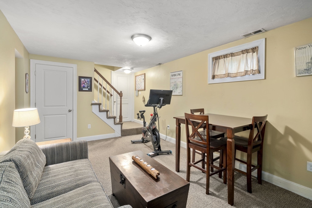 21 Brown Dr