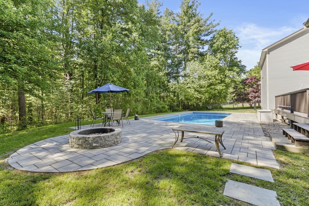 14 Creek Dr