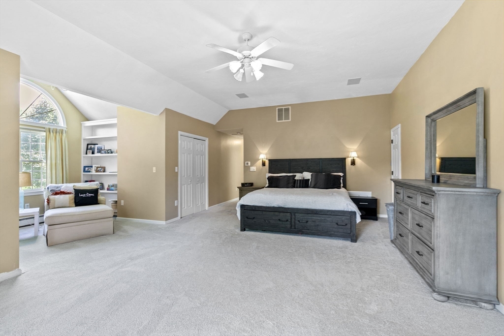 14 Creek Dr