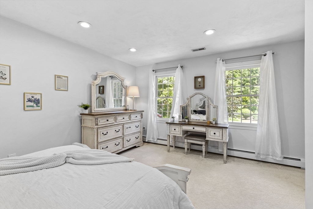 14 Creek Dr