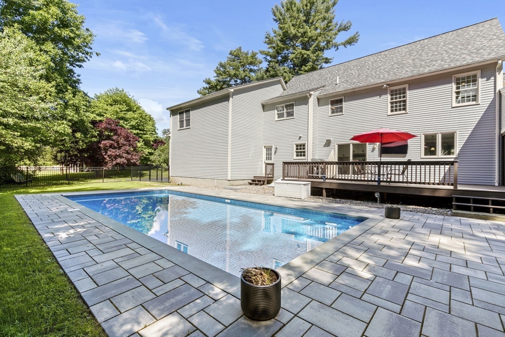 14 Creek Dr