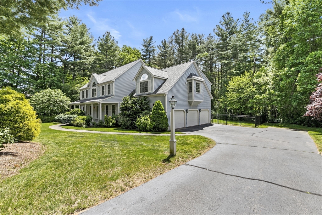 14 Creek Dr